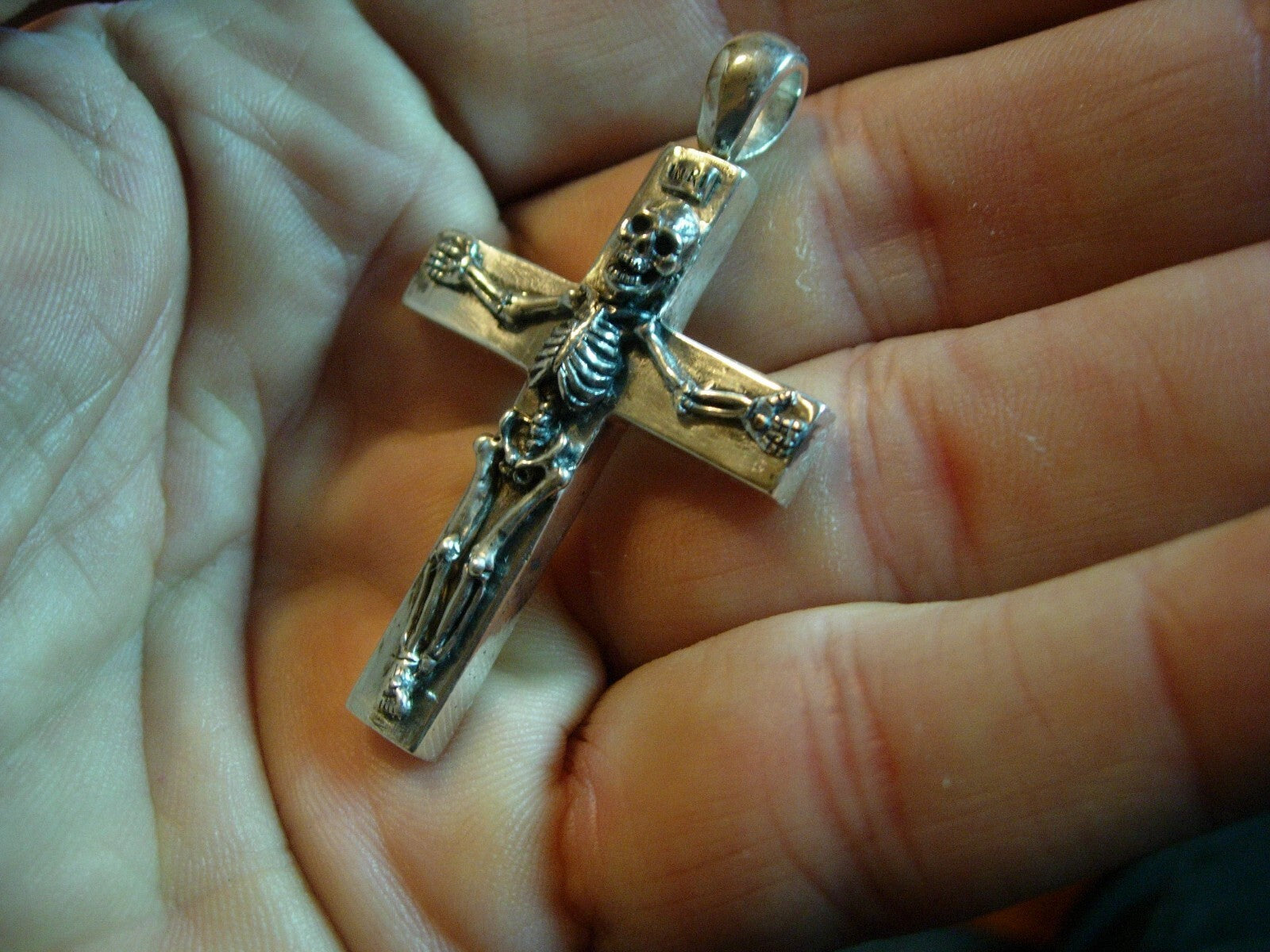 925 silver gothic skull crucifix pendant