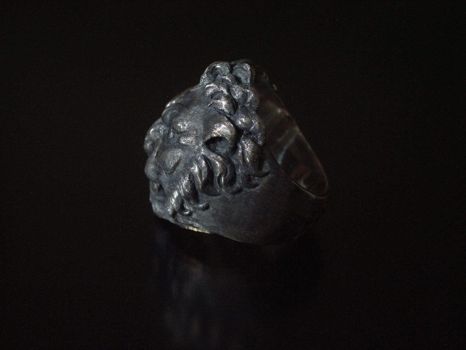 ENGRAVED LION RING SALE STERLING SILVER LION RING  CUSTOM LTD