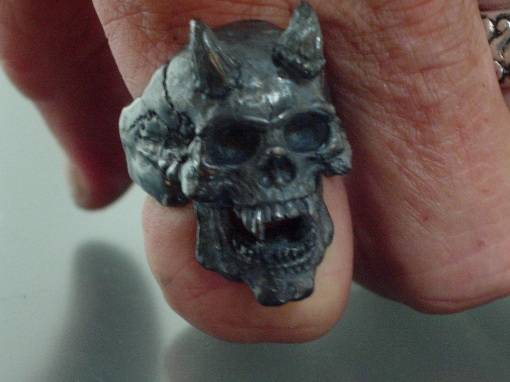 VAMPIRE RING SKULL RING 925.