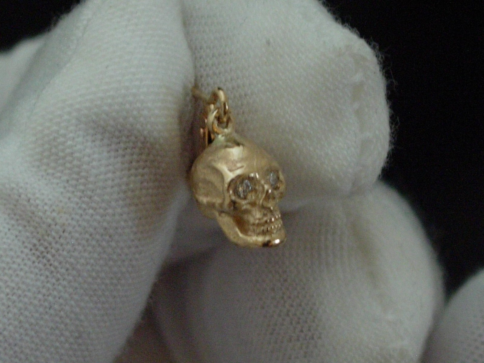 GOLD SKULL EARRINGS W LAB DIAMONDS