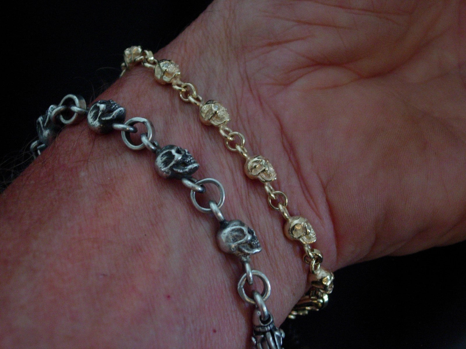 10k GOLD SKULL BRACELET  SOLID 10K GOLD 7.5 INCH