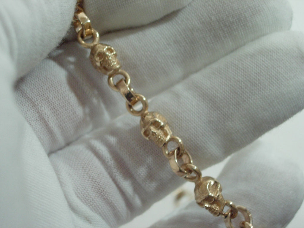 10k GOLD SKULL BRACELET  SOLID 10K GOLD 9 INCH 30 GRAMS .